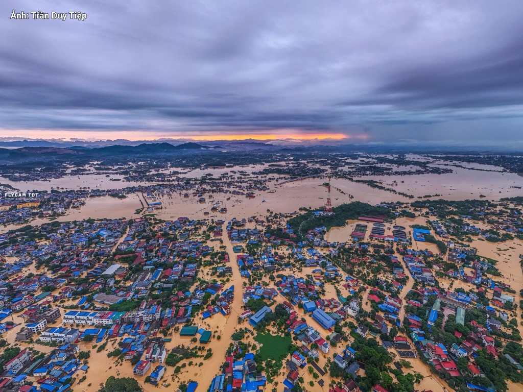 lu lut thai nguyen_thai-nguyen-bi-ngap-lut_ngay 8_10_thainguyen3.jpg